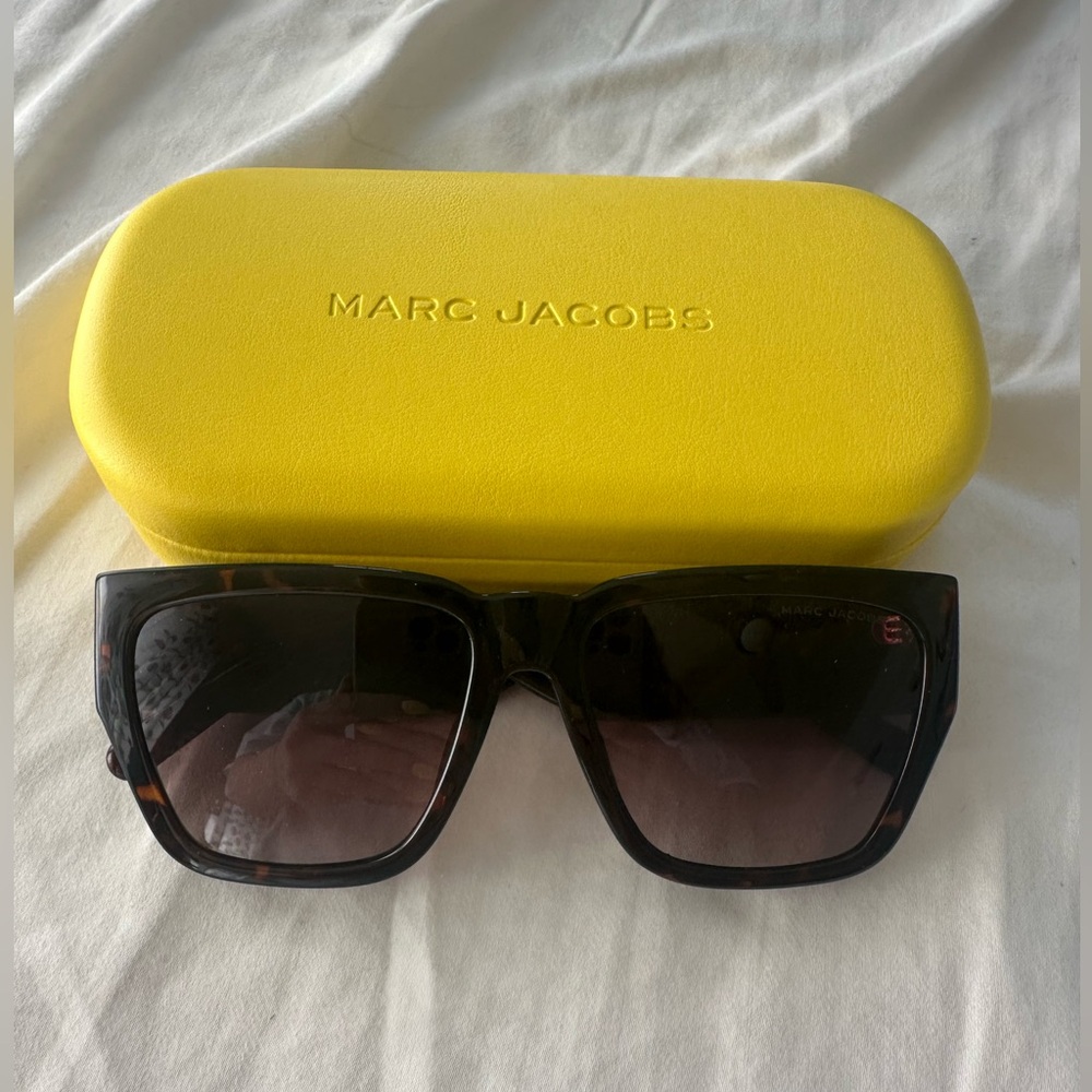 NEW Marc Jacobs Tortoise Shell Sunglasses